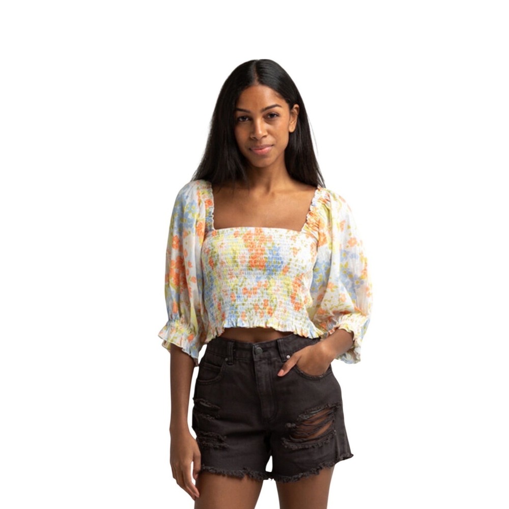 Billabong Feeling Groovy Floral Smocked Crop Top Womens Small Balloon Sleeve